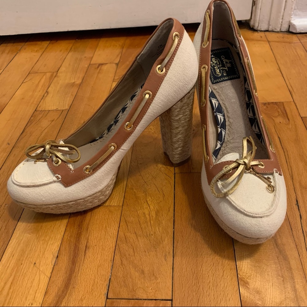 Sperry heels